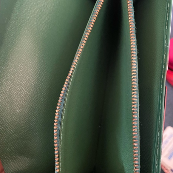 Louis Vuttion Green Epi leather Sarah wallet - Picture 9 of 14